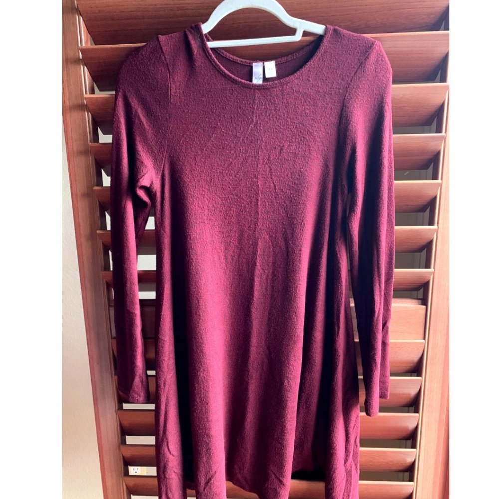 Burgandy Long-Sleeve Shift Dress - XS